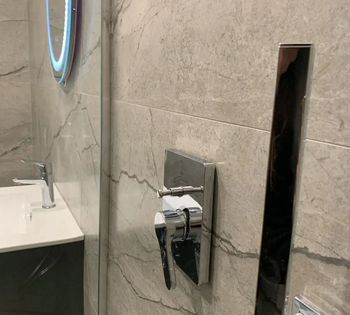 Albergue Mateo Himarë 0*,