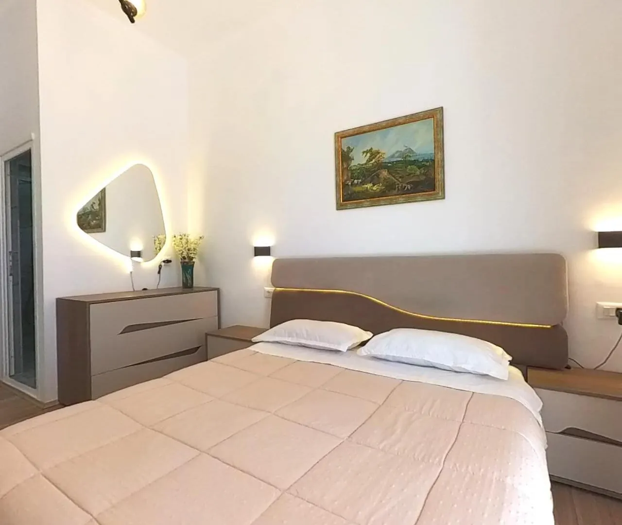 Mateo Hostel Himare