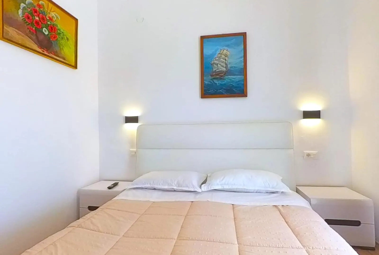 Mateo Hostel Himare